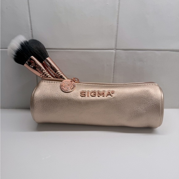 Sigma Bloom + Glow Brush Set & Beauty Bag - Rose Gold NWOT - Picture 2 of 12
